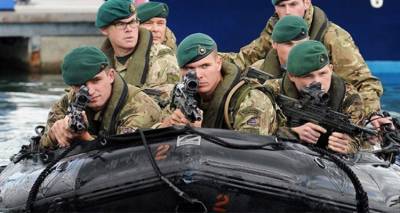 &Epsilon;&nu;ί&sigma;&chi;&upsilon;&sigma;&eta; &tau;&omega;&nu; &beta;&rho;&epsilon;&tau;&alpha;&nu;&iota;&kappa;ώ&nu; &delta;&upsilon;&nu;ά&mu;&epsilon;&omega;&nu;  &sigma;&tau;&omicron;&nu; &Pi;&epsilon;&rho;&sigma;&iota;&kappa;ό &Kappa;ό&lambda;&pi;&omicron; : &Pi;&epsilon;&rho;&iota;&sigma;&sigma;ό&tau;&epsilon;&rho;&alpha; &sigma;&tau;&rho;&alpha;&tau;&epsilon;ύ&mu;&alpha;&tau;&alpha; &kappa;&alpha;&iota; &sigma;&upsilon;&sigma;&tau;ή&mu;&alpha;&tau;&alpha; &alpha;&epsilon;&rho;ά&mu;&upsilon;&nu;&alpha;&sigmaf;