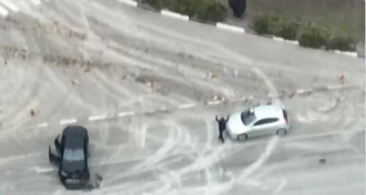 Εισβολή στην Ουκρανία: Βίντεο -σοκ από drone καταγράφει την εκτέλεση αμάχου από Ρώσους στρατιώτες [βίντεο]