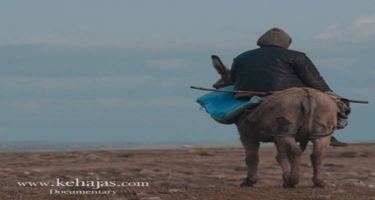 &Sigma;&tau;&eta;&nu; &tau;&epsilon;&lambda;&iota;&kappa;ή &phi;ά&sigma;&eta; &tau;&omicron; &nu;&tau;&omicron;&kappa;&iota;&mu;&alpha;&nu;&tau;έ&rho; &gamma;&iota;&alpha; &tau;&omicron;&nu; &laquo;&Kappa;&epsilon;&chi;&alpha;&gamma;&iota;ά &tau;&eta;&sigmaf; &Lambda;ή&mu;&nu;&omicron;&upsilon;&raquo;