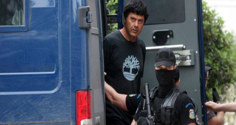 K&iota; ά&lambda;&lambda;&omicron; &mu;έ&lambda;&omicron;&sigmaf; &tau;&eta;&sigmaf; &laquo;17&Nu;&raquo; &epsilon;&kappa;&tau;ό&sigmaf; &Kappa;&omicron;&rho;&upsilon;&delta;&alpha;&lambda;&lambda;&omicron;ύ | &Sigma;&tau;&iota;&sigmaf; &phi;&upsilon;&lambda;&alpha;&kappa;έ&sigmaf; &Chi;&alpha;&lambda;&kappa;ί&delta;&alpha;&sigmaf; &mu;&epsilon;&tau;&alpha;&phi;έ&rho;&theta;&eta;&kappa;&epsilon; &omicron; &Chi;&rho;&iota;&sigma;&tau;ό&delta;&omicron;&upsilon;&lambda;&omicron;&sigmaf; &Xi;&eta;&rho;ό&sigmaf;