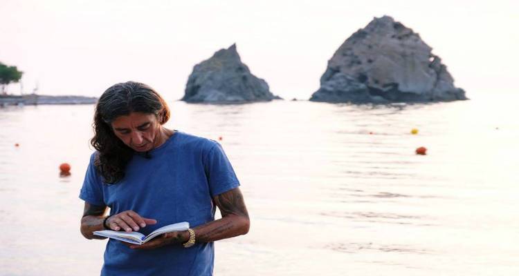 &Eta; &alpha;&pi;ά&nu;&tau;&eta;&sigma;&eta; &tau;&omicron;&upsilon; &Gamma;&iota;ώ&rho;&gamma;&omicron;&upsilon; &Tau;&sigma;&alpha;&gamma;&gamma;&alpha;&rho;ί&delta;&eta; &sigma;&tau;&omicron; ά&rho;&theta;&rho;&omicron; &tau;&omicron;&upsilon; FM 100