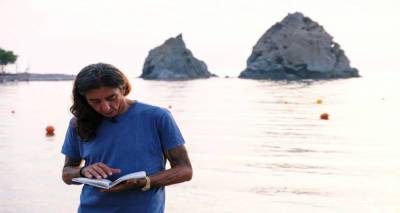 &Eta; &alpha;&pi;ά&nu;&tau;&eta;&sigma;&eta; &tau;&omicron;&upsilon; &Gamma;&iota;ώ&rho;&gamma;&omicron;&upsilon; &Tau;&sigma;&alpha;&gamma;&gamma;&alpha;&rho;ί&delta;&eta; &sigma;&tau;&omicron; ά&rho;&theta;&rho;&omicron; &tau;&omicron;&upsilon; FM 100