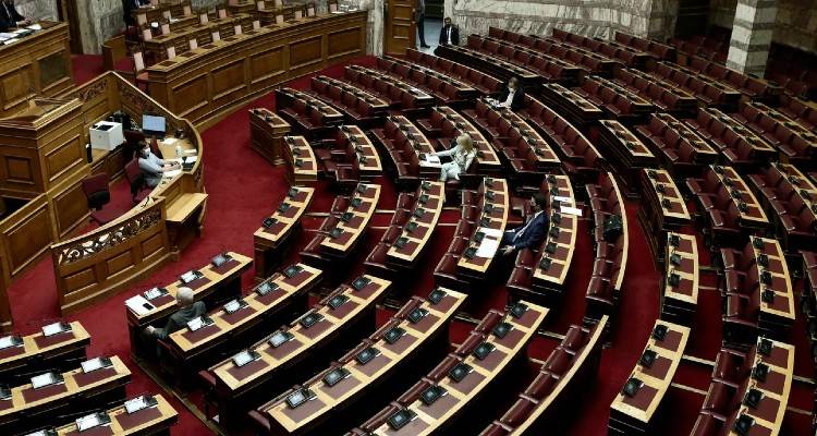 &Sigma;&tau;&eta;&nu; &Omicron;&lambda;&omicron;&mu;έ&lambda;&epsilon;&iota;&alpha; &tau;&eta;&sigmaf; &Beta;&omicron;&upsilon;&lambda;ή&sigmaf; &sigma;ή&mu;&epsilon;&rho;&alpha; &tau;&omicron; &nu;&omicron;&mu;&omicron;&sigma;&chi;έ&delta;&iota;&omicron; &gamma;&iota;&alpha; &tau;&eta; &sigma;&upsilon;&nu;&epsilon;&pi;&iota;&mu;έ&lambda;&epsilon;&iota;&alpha; | &Tau;&iota; &lambda;έ&nu;&epsilon; &tau;&alpha; &kappa;ό&mu;&mu;&alpha;&tau;&alpha;, &pi;&omicron;&iota;&omicron;&iota; &delta;&iota;&alpha;&phi;&omega;&nu;&omicron;ύ&nu;