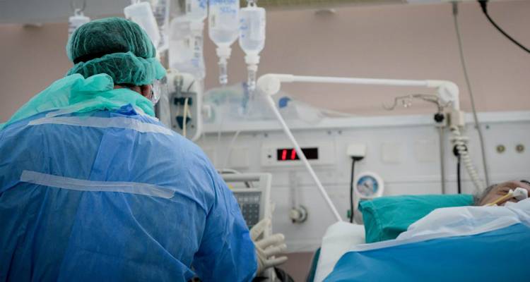 Κορωνοϊός: Στα 233 τα νέα κρούσματα | 87 στην Αττική, 26 «εισαγόμενα»