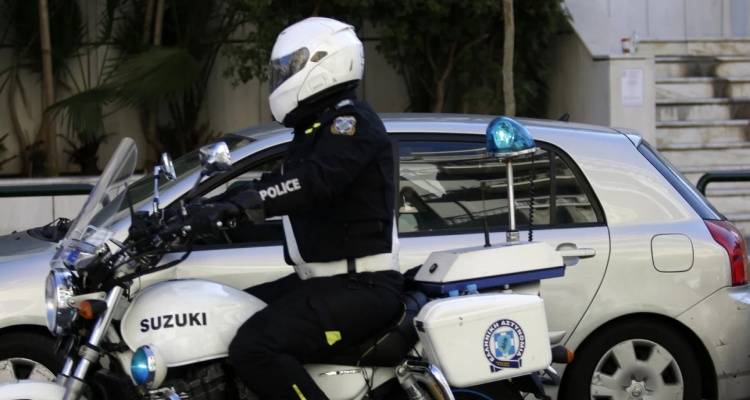 «Είχαμε σχέση παλαιότερα» λέει ο 20χρονος που κατήγγειλε ότι τον βίασε η πρώην του | Αφέθηκε ελεύθερη η 18χρονη