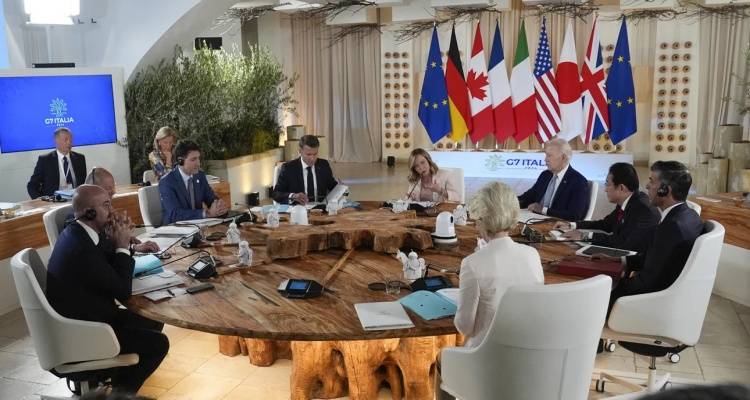Συμφώνησε η G7 για δάνειο-μαμούθ 50 δισ. στην Ουκρανία μέσω «παγωμένων» περιουσιακών στοιχείων της Ρωσίας