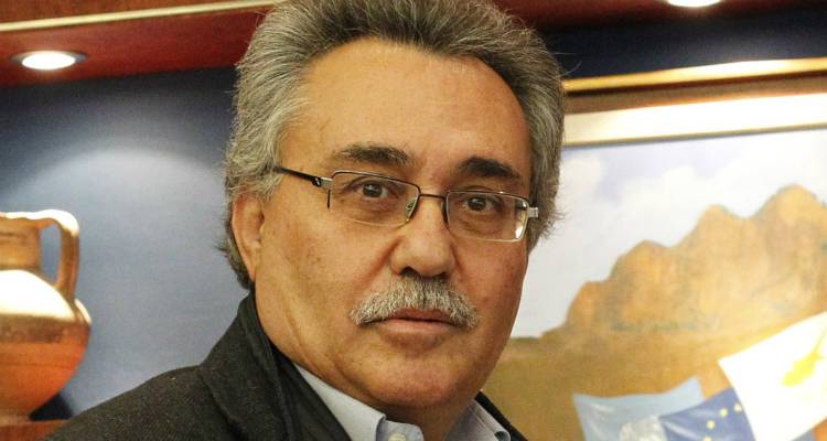 &Sigma;&tau;&eta; &Lambda;ή&mu;&nu;&omicron; &alpha;&nu;&tau;&iota;&pi;&rho;&omicron;&sigma;&omega;&pi;&epsilon;ί&alpha; &tau;&omicron;&upsilon; &Delta;ή&mu;&omicron;&upsilon; &Lambda;ύ&sigma;&eta;&sigmaf;