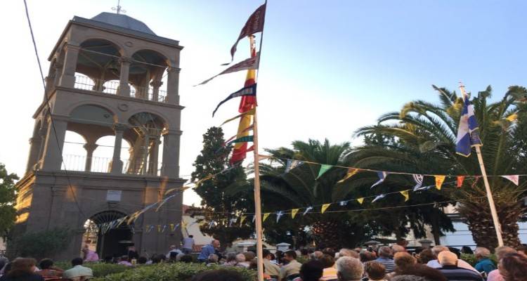 &Alpha;&nu;&alpha;&sigma;&tau;ή&lambda;&omega;&sigma;&eta; &iota;&sigma;&tau;&omicron;&rho;&iota;&kappa;&omicron;ύ &kappa;&alpha;&mu;&pi;&alpha;&nu;&alpha;&rho;&iota;&omicron;ύ &sigma;&tau;&eta; &Lambda;ή&mu;&nu;&omicron;, &mu;&epsilon; &delta;&omega;&rho;&epsilon;ά &tau;&omega;&nu; &omicron;&mu;&omicron;&gamma;&epsilon;&nu;ώ&nu; &Eta;&rho;&alpha;&kappa;&lambda;ή &kappa;&alpha;&iota; &Epsilon;&lambda;έ&nu;&eta;&sigmaf; &Xi;ύ&kappa;&eta; (&beta;ί&nu;&tau;&epsilon;&omicron;)