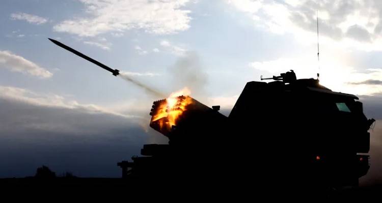 &Beta;&omicron;&lambda;έ&sigmaf; &tau;&eta;&sigmaf; 88 &Sigma;&Delta;&Iota; &sigma;&epsilon; &Pi;&alpha;&rho;&alpha;&delta;&epsilon;ί&sigma;&iota;, &Beta;&rho;ά&chi;&nu;&eta; &Pi;&alpha;&nu;&alpha;&gamma;&iota;ά &kappa;&alpha;&iota; Ά&gamma;&iota;&omicron; &Epsilon;&upsilon;&sigma;&tau;&rho;ά&tau;&iota;&omicron;