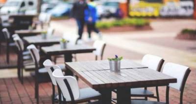 Δήμος Λήμνου: Ξεκινά η διαδικασία αδειοδότησης για χρήση κοινόχρηστων χώρων από καταστήματα εστίασης