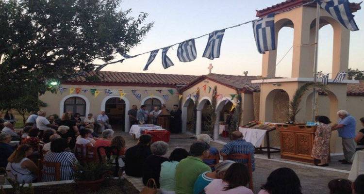Λήμνος: Πανηγυρίζει ο Ιερός Ναός των Αγίων Ραφαήλ, Νικολάου και Ειρήνης στο Μούδρο