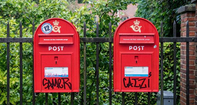 &Tau;&alpha; &delta;&alpha;&nu;έ&zeta;&iota;&kappa;&alpha; &tau;&alpha;&chi;&upsilon;&delta;&rho;&omicron;&mu;&epsilon;ί&alpha; &pi;&omega;&lambda;&omicron;ύ&nu; &tau;&alpha; &gamma;&rho;&alpha;&mu;&mu;&alpha;&tau;&omicron;&kappa;&iota;&beta;ώ&tau;&iota;ά &tau;&omicron;&upsilon;&sigmaf;