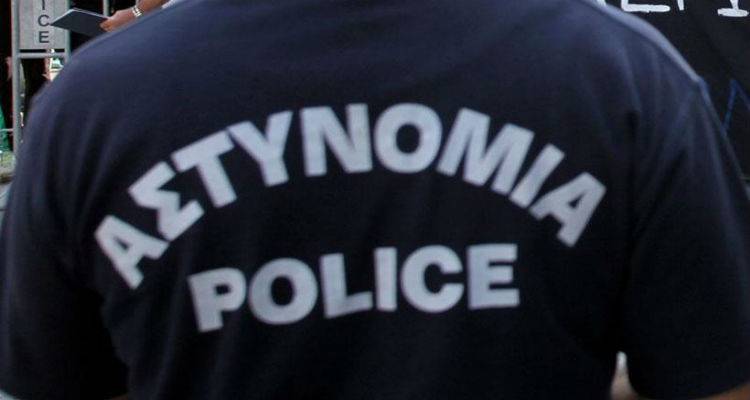 &Pi;&rho;ό&sigma;&tau;&iota;&mu;&alpha; &laquo;&phi;&omega;&tau;&iota;ά&raquo; &sigma;&epsilon; &pi;&lambda;&alpha;&nu;ό&delta;&iota;&omicron;&upsilon;&sigmaf; &pi;&omicron;&upsilon; &pi;&omega;&lambda;&omicron;ύ&sigma;&alpha;&nu; &phi;&upsilon;&tau;ά &kappa;&alpha;&iota; &kappa;&alpha;&lambda;ά&theta;&iota;&alpha;