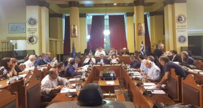 &Omicron;&mu;&omicron;&beta;&rho;&omicron;&nu;&tau;ί&alpha; &kappa;&rho;&iota;&tau;&iota;&kappa;ή&sigmaf; &gamma;&iota;&alpha; &tau;&omicron; &laquo;&phi;&iota;ά&sigma;&kappa;&omicron;&raquo; &tau;&omicron;&upsilon; &Pi;&epsilon;&rho;&iota;&phi;&epsilon;&rho;&epsilon;&iota;&alpha;&kappa;&omicron;ύ &Sigma;&upsilon;&mu;&beta;&omicron;&upsilon;&lambda;ί&omicron;&upsilon; &gamma;&iota;&alpha; &tau;&omicron; &Pi;&rho;&omicron;&sigma;&phi;&upsilon;&gamma;&iota;&kappa;ό