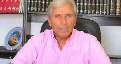 &Omicron; &Theta;. &Mu;&pi;&alpha;&beta;έ&alpha;&sigmaf; &epsilon;&kappa;&pi;&rho;ό&sigma;&omega;&pi;&omicron;&sigmaf; &tau;&eta;&sigmaf; &Pi;&Epsilon; &Lambda;ή&mu;&nu;&omicron;&upsilon; &sigma;&tau;&eta;&nu; &laquo;&Pi;&omicron;&lambda;&iota;ό&chi;&nu;&eta;&raquo;