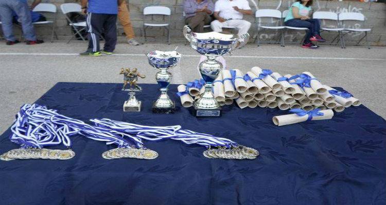 &Omicron;&iota; "&Mu;&alpha;ύ&rho;&omicron;&iota;" &nu;&iota;&kappa;&eta;&tau;έ&sigmaf; &sigma;&tau;&omicron; &tau;&omicron;&upsilon;&rho;&nu;&omicron;&upsilon;ά &mu;&pi;ά&sigma;&kappa;&epsilon;&tau; &tau;&eta;&sigmaf; &Nu;έ&alpha;&sigmaf; &Kappa;&omicron;ύ&tau;&alpha;&lambda;&eta;&sigmaf; (photos)
