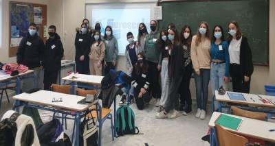 &Tau;&omicron; &Gamma;&Epsilon;&Lambda; &Mu;&omicron;ύ&delta;&rho;&omicron;&upsilon; &sigma;&upsilon;&mu;&mu;&epsilon;&tau;έ&chi;&epsilon;&iota; &sigma;&tau;&eta; Euroscola 2021