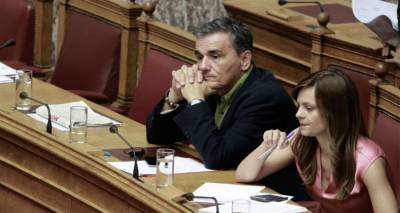 &Sigma;&tau;&omicron; &laquo;&rho;ά&phi;&iota;&raquo; &omicron;&iota; 120 &delta;ό&sigma;&epsilon;&iota;&sigmaf;: &Epsilon;&kappa;&tau;&epsilon;&theta;&epsilon;&iota;&mu;έ&nu;&eta; &eta; &kappa;&upsilon;&beta;έ&rho;&nu;&eta;&sigma;&eta; &pi;&omicron;&upsilon; &tau;&rho;έ&chi;&epsilon;&iota; &sigma;ή&mu;&epsilon;&rho;&alpha; &gamma;&iota;&alpha; &tau;&omicron;&nu; &kappa;&alpha;&tau;ώ&tau;&alpha;&tau;&omicron; &mu;&iota;&sigma;&theta;ό