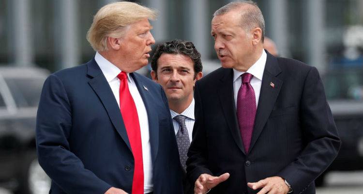 &Mu;&pi;&rho;&alpha;-&nu;&tau;&epsilon;-&phi;&epsilon;&rho; &Eta;&Pi;&Alpha; - &Tau;&omicron;&upsilon;&rho;&kappa;ί&alpha;&sigmaf; &mu;&epsilon; &laquo;&delta;&iota;&alpha;&iota;&tau;&eta;&tau;ή&raquo; &tau;&omicron; &Kappa;&alpha;&tau;ά&rho;