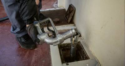 &Pi;&epsilon;&tau;&rho;έ&lambda;&alpha;&iota;&omicron; &theta;έ&rho;&mu;&alpha;&nu;&sigma;&eta;&sigmaf; - &Lambda;ή&mu;&nu;&omicron;&sigmaf;: Έ&pi;&epsilon;&sigma;&epsilon; &sigma;&tau;&omicron; 1,35&euro; | &Kappa;&alpha;&iota; &tau;&omicron;&nu; &Delta;&epsilon;&kappa;έ&mu;&beta;&rho;&iota;&omicron; &epsilon;&pi;&iota;&delta;ό&tau;&eta;&sigma;&eta; &sigma;&tau;&eta;&nu; &alpha;&nu;&tau;&lambda;ί&alpha; &alpha;&pi;ό &tau;&alpha; &delta;&iota;&upsilon;&lambda;&iota;&sigma;&tau;ή&rho;&iota;&alpha;