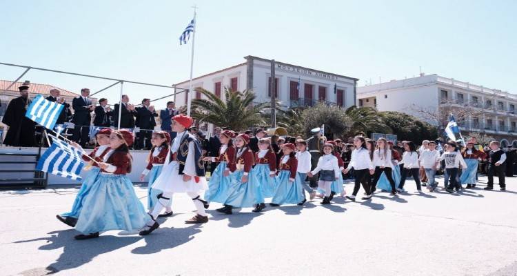 «Κληρώνει» για τις παρελάσεις της 28ης Οκτωβρίου: Ολα τα σενάρια