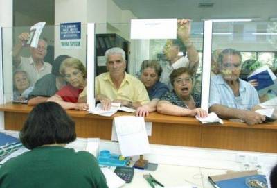 Ασφαλιστικά ταμεία, ασφαλισμένοι και γιατροί