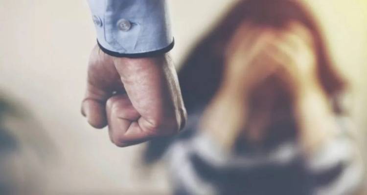 &Kappa;&rho;ή&tau;&eta;: &Sigma;ύ&lambda;&lambda;&eta;&psi;&eta; 40&chi;&rho;&omicron;&nu;&omicron;&upsilon; &pi;&omicron;&upsilon; &xi;&upsilon;&lambda;&omicron;&kappa;ό&pi;&eta;&sigma;&epsilon; ά&gamma;&rho;&iota;&alpha; &tau;&eta;&nu; &sigma;ύ&zeta;&upsilon;&gamma;ό &tau;&omicron;&upsilon; &mu;&pi;&rho;&omicron;&sigma;&tau;ά &sigma;&tau;&alpha; &delta;ύ&omicron; &mu;&omega;&rho;ά &tau;&omicron;&upsilon;&sigmaf;
