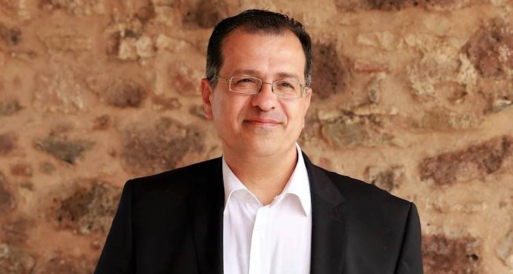 &Omicron; &Theta;&epsilon;ό&delta;&omega;&rho;&omicron;&sigmaf; &Beta;&alpha;&lambda;&sigma;&alpha;&mu;ί&delta;&eta;&sigmaf; &upsilon;&pi;&omicron;&psi;ή&phi;&iota;&omicron;&sigmaf; &mu;&epsilon; &tau;&omicron;&nu; &Alpha;&lambda;&kappa;&iota;&beta;&iota;ά&delta;&eta; &Sigma;&tau;&epsilon;&phi;&alpha;&nu;ή