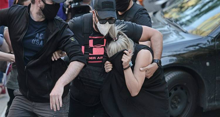 Φωτογραφίες: William Faithful, Παναγιώτης Κουφαλέξης
