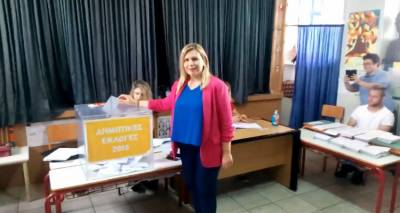 Ψήφισε η Ελεονώρα Γεώργα | «Η σημερινή μας νίκη, θα είναι νίκη για τη Λήμνο» (video)