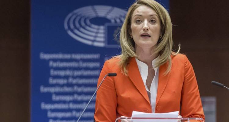 &Omicron;&iota; &delta;&eta;&lambda;ώ&sigma;&epsilon;&iota;&sigmaf; &tau;&eta;&sigmaf; &pi;&rho;&omicron;έ&delta;&rho;&omicron;&upsilon; &tau;&omicron;&upsilon; &Epsilon;&upsilon;&rho;&omega;&kappa;&omicron;&iota;&nu;&omicron;&beta;&omicron;&upsilon;&lambda;ί&omicron;&upsilon; &gamma;&iota;&alpha; &tau;&omicron; Qatargate : &laquo;&Delta;&epsilon;&nu; &pi;&rho;ό&kappa;&epsilon;&iota;&tau;&alpha;&iota; &nu;&alpha; &kappa;&omicron;&upsilon;&kappa;&omicron;&upsilon;&lambda;ώ&sigma;&omicron;&upsilon;&mu;&epsilon; &tau;ί&pi;&omicron;&tau;&alpha;&raquo;