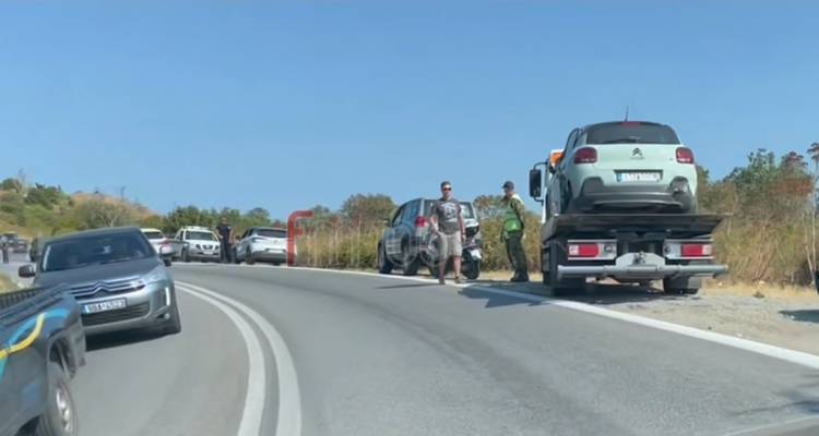 Λήμνος: Μετωπική πριν από λίγη ώρα στη στροφή στο «Πέταλο» (video)