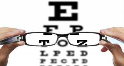 Σήμα κινδύνου από τους οπτικούς και οπτομέτρες για προϊόντα που δήθεν «θεραπεύουν» τη μυωπία