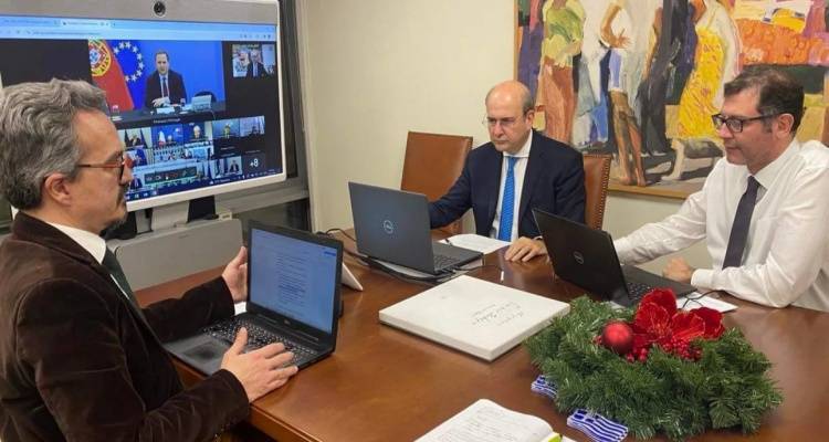 &Sigma;&upsilon;&mu;&phi;&omega;&nu;ί&alpha; &sigma;&tau;&omicron; Ecofin: &Mu;&epsilon;&gamma;ά&lambda;&eta; &epsilon;&pi;&iota;&tau;&upsilon;&chi;ί&alpha; &gamma;&iota;&alpha; &tau;&eta;&nu; &Epsilon;&lambda;&lambda;ά&delta;&alpha; | &Epsilon;&xi;&alpha;&iota;&rho;&omicron;ύ&nu;&tau;&alpha;&iota; &omicron;&iota; &alpha;&mu;&upsilon;&nu;&tau;&iota;&kappa;έ&sigmaf; &delta;&alpha;&pi;ά&nu;&epsilon;&sigmaf; &alpha;&pi;ό &tau;&omicron; έ&lambda;&lambda;&epsilon;&iota;&mu;&mu;&alpha;