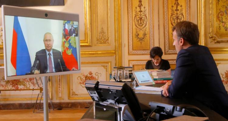 Πούτιν και Μακρόν ζητούν «πλήρη» αναστολή των μαχών στο Ναγκόρνο-Καραμπάχ