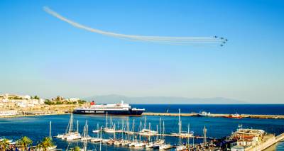 Kavala AirSea Show 2017: &Eta; &Lambda;ή&mu;&nu;&omicron;&sigmaf; &sigma;&epsilon; έ&nu;&alpha; &alpha;&pi;ό &tau;&alpha; &mu;&epsilon;&gamma;&alpha;&lambda;ύ&tau;&epsilon;&rho;&alpha; &alpha;&epsilon;&rho;&omicron;&pi;&omicron;&rho;&iota;&kappa;ά show &tau;&eta;&sigmaf; &chi;ώ&rho;&alpha;&sigmaf;