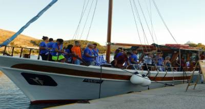 Ά&nu;&omicron;&iota;&xi;&epsilon; &eta; &alpha;&upsilon;&lambda;&alpha;ί&alpha; &gamma;&iota;&alpha; &tau;&omicron; &Alpha;&rho;&chi;&alpha;ί&omicron; &Pi;έ&nu;&tau;&alpha;&theta;&lambda;&omicron; &sigma;&tau;&eta; &Lambda;ή&mu;&nu;&omicron; | &Alpha;&gamma;ώ&nu;&epsilon;&sigmaf; &sigma;ή&mu;&epsilon;&rho;&alpha; &sigma;&tau;&eta;&nu; &Eta;&phi;&alpha;&iota;&sigma;&tau;ί&alpha; (photos)