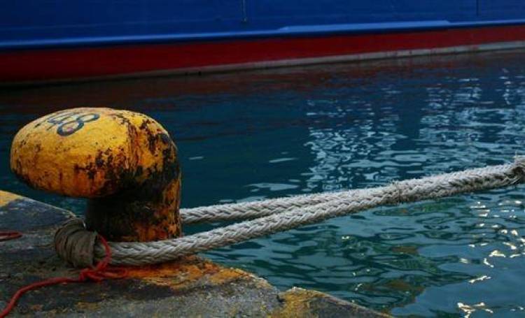 Δεμένα τα πλοία την Τρίτη 16 Απριλίου