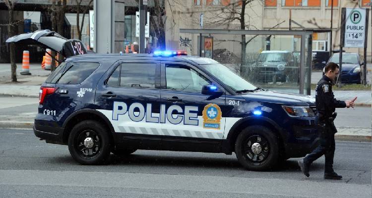 &Sigma;&omicron;&kappa; &sigma;&tau;&omicron;&nu; &Kappa;&alpha;&nu;&alpha;&delta;ά: &Omicron;&kappa;&tau;ώ &alpha;&nu;ή&lambda;&iota;&kappa;&alpha; &kappa;&omicron;&rho;ί&tau;&sigma;&iota;&alpha; &sigma;&kappa;ό&tau;&omega;&sigma;&alpha;&nu; &mu;&epsilon; &mu;&alpha;&chi;&alpha;ί&rho;&iota; 59&chi;&rho;&omicron;&nu;&omicron; ά&sigma;&tau;&epsilon;&gamma;&omicron;