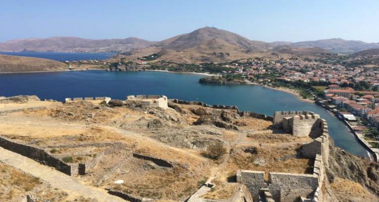 &Sigma;&tau;&eta; &Lambda;ή&mu;&nu;&omicron; &tau;&omicron; &epsilon;&pi;ό&mu;&epsilon;&nu;&omicron; &delta;&iota;ά&sigma;&tau;&eta;&mu;&alpha; &omicron;&mu;ά&delta;&alpha; &tau;&omicron;&upsilon; &pi;&epsilon;&rho;&iota;&omicron;&delta;&iota;&kappa;&omicron;ύ &laquo;National Geographic Traveler&raquo; &tau;&eta;&sigmaf; &Rho;&omicron;&upsilon;&mu;&alpha;&nu;ί&alpha;&sigmaf;