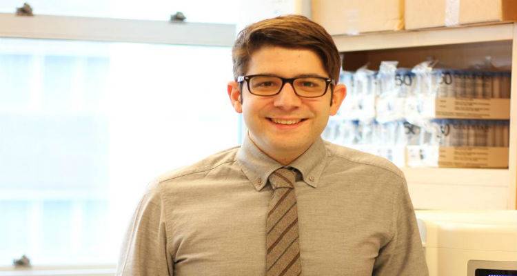 Ελληνας διαπρέπει στην έρευνα για τον καρκίνο