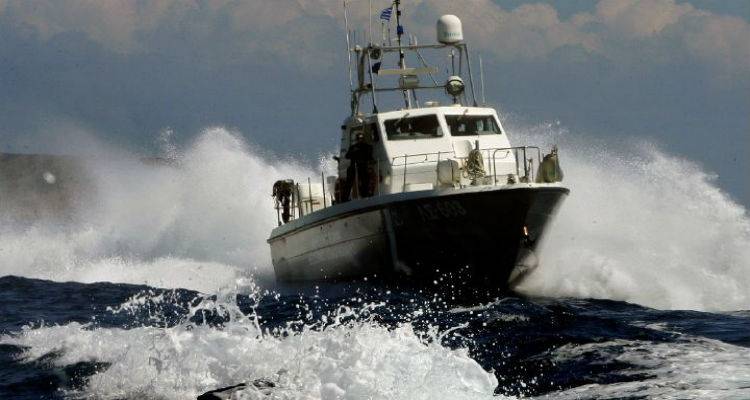 «Μετωπική» με σκάφος λαθρεμπόρων ανοιχτά του Αη Στράτη
