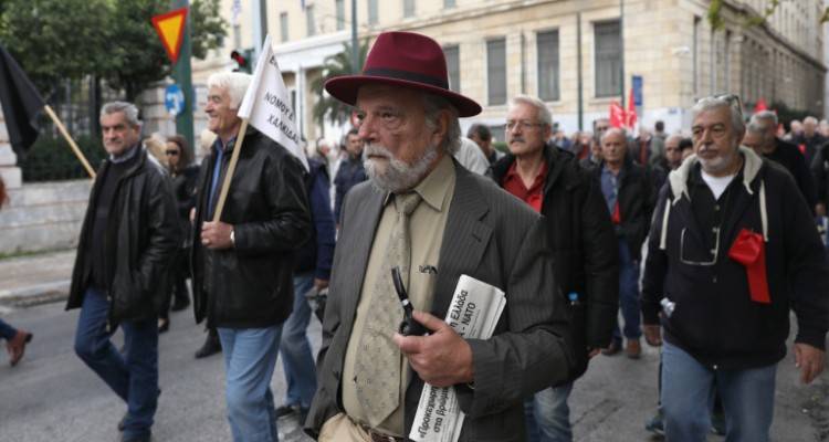 &Epsilon;&rho;&chi;&epsilon;&tau;&alpha;&iota; &omicron; e-&Epsilon;&Phi;&Kappa;&Alpha; &alpha;&pi;ό 1&eta; &Mu;&alpha;&rho;&tau;ί&omicron;&upsilon;: &Mu;&epsilon; &psi;&eta;&phi;&iota;&alpha;&kappa;ή &sigma;ύ&nu;&tau;&alpha;&xi;&eta; &kappa;&alpha;&iota; έ&nu;&tau;&alpha;&xi;&eta; &tau;&omicron;&upsilon; &Epsilon;&Tau;&Epsilon;&Alpha;&Epsilon;&Pi;