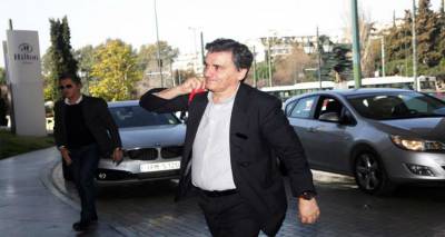 &Alpha;&nu;&tau;&iota;&rho;&rho;ή&sigma;&epsilon;&iota;&sigmaf; &delta;&alpha;&nu;&epsilon;&iota;&sigma;&tau;ώ&nu; &gamma;&iota;&alpha; &tau;&alpha; &alpha;&nu;&tau;ί&mu;&epsilon;&tau;&rho;&alpha;