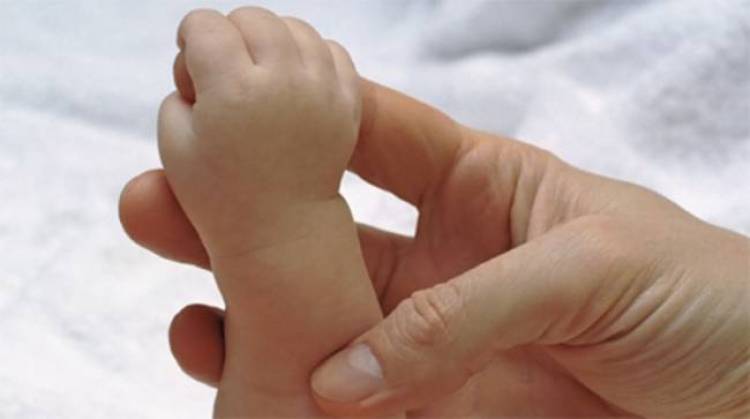 Σε μηνύσεις προχώρησαν οι γονείς βρέφους που ξεψύχησε στο Νοσοκομείο Λήμνου