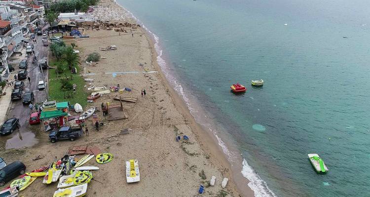 &Epsilon;&nu;&tau;&omicron;&pi;ί&sigma;&tau;&eta;&kappa;&epsilon; &kappa;&alpha;&iota; ά&lambda;&lambda;&omicron;&sigmaf; &nu;&epsilon;&kappa;&rho;ό&sigmaf; &sigma;&tau;&eta; &Chi;&alpha;&lambda;&kappa;&iota;&delta;&iota;&kappa;ή | 7 &tau;&alpha; &theta;ύ&mu;&alpha;&tau;&alpha;, &pi;ά&nu;&omega; &alpha;&pi;ό 100 &omicron;&iota; &tau;&rho;&alpha;&upsilon;&mu;&alpha;&tau;ί&epsilon;&sigmaf;