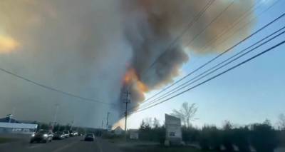 &Kappa;&alpha;&nu;&alpha;&delta;ά&sigmaf;: &Pi;ύ&rho;&iota;&nu;&eta; &kappa;ό&lambda;&alpha;&sigma;&eta; &sigma;&tau;&eta; &Nu;έ&alpha; &Sigma;&kappa;&omicron;&tau;ί&alpha; -&Chi;&iota;&lambda;&iota;ά&delta;&epsilon;&sigmaf; &kappa;ά&tau;&omicron;&iota;&kappa;&omicron;&iota; &epsilon;&gamma;&kappa;&alpha;&tau;&alpha;&lambda;&epsilon;ί&pi;&omicron;&upsilon;&nu; &tau;&alpha; &sigma;&pi;ί&tau;&iota;&alpha; &tau;&omicron;&upsilon;&sigmaf;