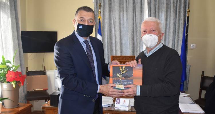 Συνάντηση Περιφερειάρχη με τον Υφυπουργό Εθνικής Άμυνας