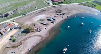 &Omicron; ά&sigma;&tau;&alpha;&tau;&omicron;&sigmaf; &kappa;&alpha;&iota;&rho;ό&sigmaf; &alpha;&nu;&alpha;&beta;ά&lambda;&lambda;&epsilon;&iota; &tau;&omicron;&nu; &kappa;&alpha;&theta;&alpha;&rho;&iota;&sigma;&mu;ό &tau;&eta;&sigmaf; &pi;&alpha;&rho;&alpha;&lambda;ί&alpha;&sigmaf; &Delta;&iota;&alpha;&pi;&omicron;&rho;ί&omicron;&upsilon;