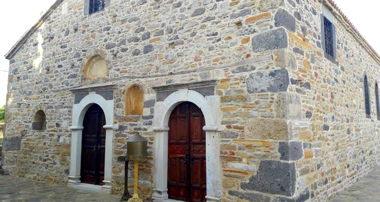 Ιερές Παρακλήσεις στον Παλαιό Ιερό Ναό Αγίου Γεωργίου Ρεπανιδίου